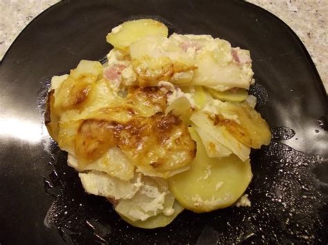Deftiger ofenhit für die ganze familie. Kohlrabi-Kartoffel-Auflauf - Rezept mit Bild - kochbar.de