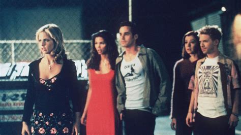 Sex Education Buffy Contre Les Vampires Hartley Cœurs à Vif Que Nous Apprennent Les