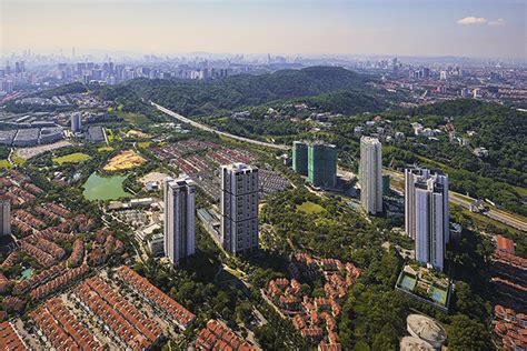 Desa park city is more of a large gated modern community residence with a lifestyle concept that has attracted many outstation chinese malaysians and a growing number of expatriates. Desa ParkCity - About Desa ParkCity