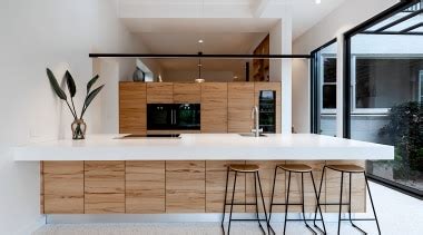 Beige and brown monochrome with burgundy accents. 2021 TIDA Australia Kitchen awards results | Trends