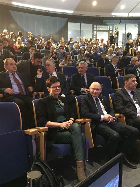 Uroczystość odsłonięcia tablicy wpisała się w program zorganizowanego w sobotę w mysłowicach powstańczego święta miasta pod hasłem mysłowice do boju!, którego wydarzenia rozmieszczono w miejscowym parku słupna. Śląski Ranking Liceów i Techników Miesięcznika Perspektywy ...