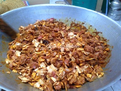 Jadi tidak ada salahnya jika ingin memelihara kambing. Gulai Kawah Kambing Untuk Majlis Tahlil - Azie Kitchen