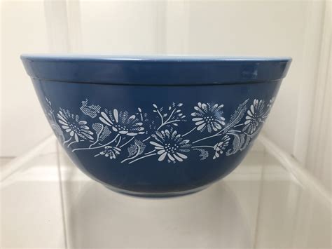 Pyrex Colonial Mist Blue Daisies Flowers Mixing Bowl Etsy Blue