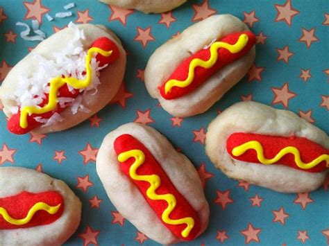 What's your favorite food to pair with chili? Hot Dogs For Dessert? - Neatorama