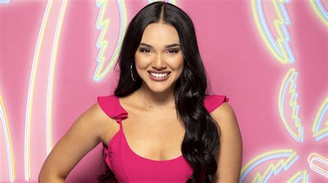 Love Islands Cely Vazquez Wants ‘to Get Divorced