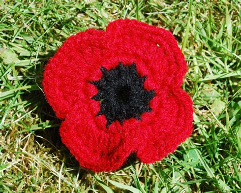 Crochet Poppies For Remembrance The Big Yarn Installation Emma