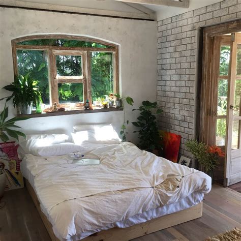 4 Essential Fixtures To Create The Perfect Bedroom - Live Enhanced