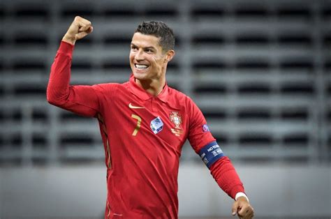 Cristiano Ronaldo scores 100th goal for Portugal | Daily Sabah