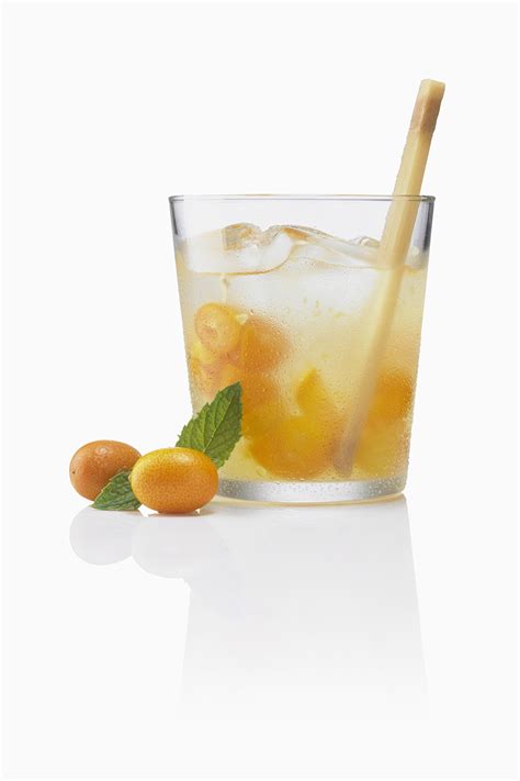 Triple sec 1 oz fresh lemon juice.5 oz simple syrup 3 basil leaves for garnish ½ sugar/½ salt mixture for rim lemon rind for. 15 Fruity Cocktail Recipes - Best Fruity Alcoholic Drinks