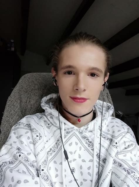 didn t really know what to put here but this is my first time posting here 🙂 r lgbt