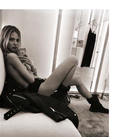 Hottie Sasha Luss Shows Her Naked Body In An Explicit Photo Shoot The
