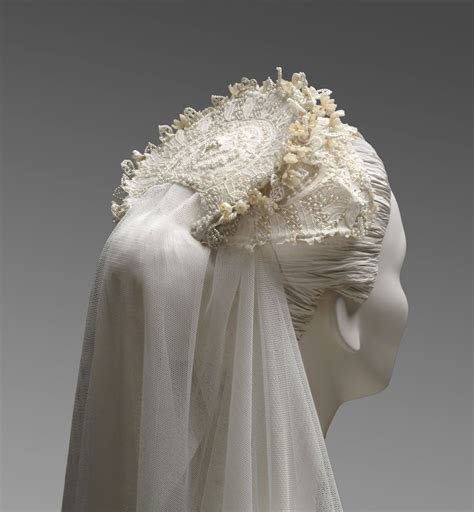 Grace Kellys Wedding Headpiece 1956 Designed By Helen Rose And Made