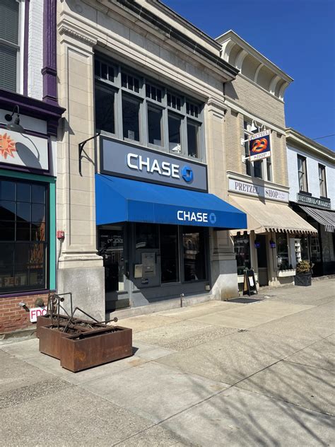 Granville council hears JP Morgan Chase plans for building anchoring