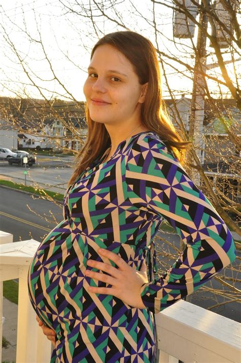 the wonderful journey of motherhood belly shot 30 weeks