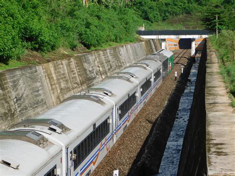 Jalur term daerah operasi 7. Kereta Api Indonesia: Kenapa Kereta Api Tidak Dapat ...