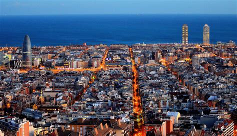 Barcelona La Ciutat Que Mai Dorm Imagen And Foto Europe Spain Aragon