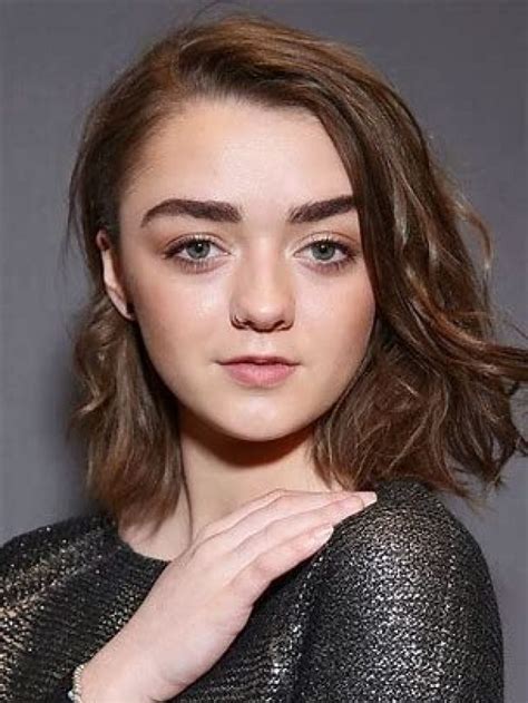 Maisie Williams Net Worth Age Boyfriend Height And More Top10movies