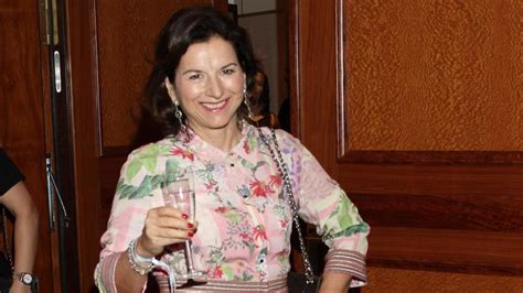 Update information for claudia obert ». Claudia Obert besucht "Big Brother" und tut, was sie am ...