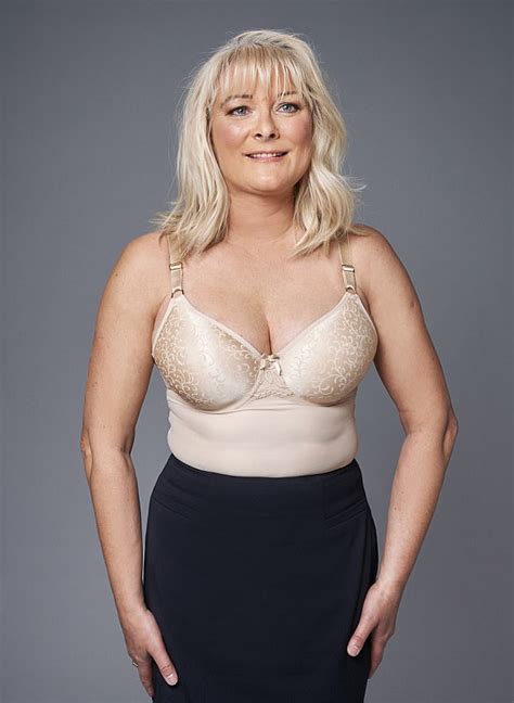 New Shapewear Promises To Lift Boobs AND Smooth Lumps Daily Mail Online