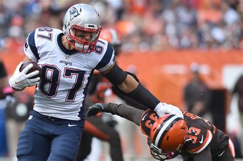 Patriots Gridiron News 1011 Rob Gronkowski Is Back Being Gronk