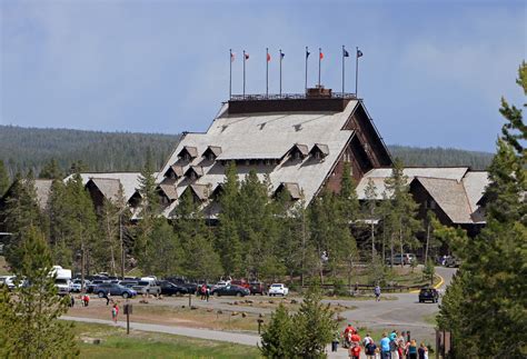The old faithful inn yellowstone is located in the old faithful area of yellowstone national park, in between madison and grant village on the south west arm of the park's figure 8 loop road. Old Faithful Inn - Yellowstone Reservations