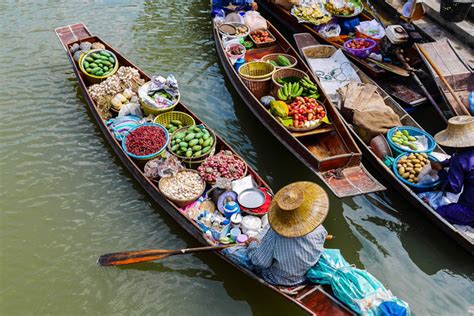 Floating Market Food Tourexperience Thais Local Food And Traditional Market
