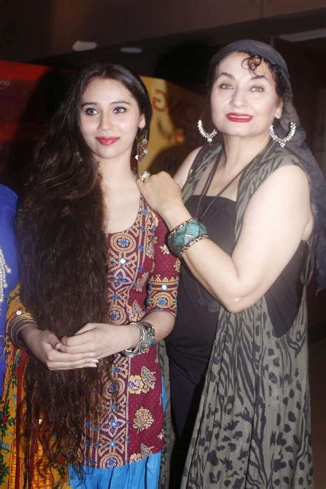 Salma Aghas Daughter Zara Khans Most Baronial Pictures Ilmi Ocean