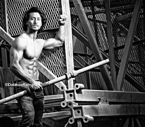 Shirtless Bollywood Men Tiger Shroff S Topless Series Of Shots