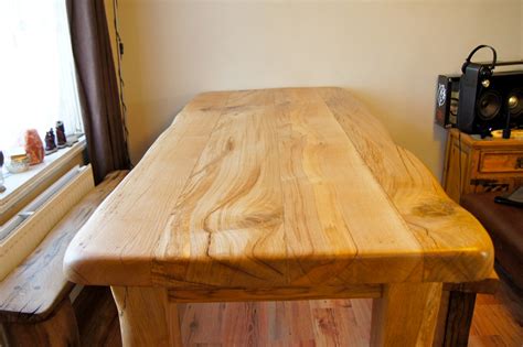 Wait a minute….don't see what you want? The Best Materials of Wood Desk Tops - HomesFeed
