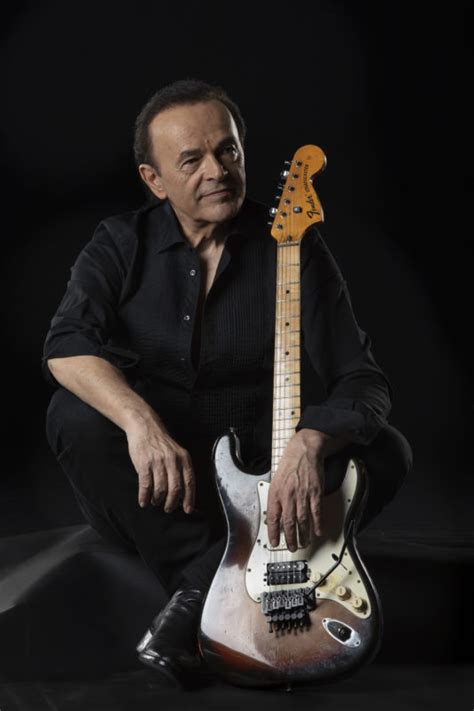 Assolo di dodi battaglia in comfortably numb eseguito il 12 marzo 2014 al pala banco di brescia in occasione del pink floyd. DODI BATTAGLIA CAMBIA "SEDE": VENERDI' 18 AL PALAFIOM - Lo ...