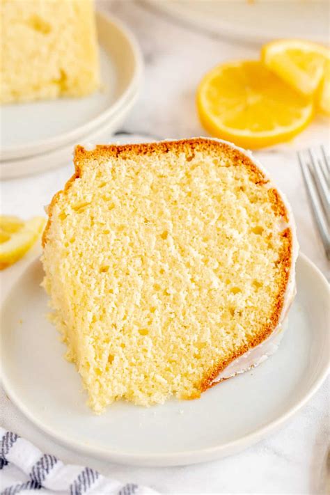 Lemon Bundt Cake Super Easy Recipe Kylee Cooks