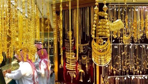 أسعار الذهب يتم تحديثها بشكل منتظم و تعتمد على الأسعار المباشرة للذهب بأسواق البورصة العالمية. أسعار الذهب في السعودية اليوم الإثنين 13 يوليو 2020