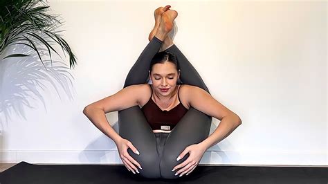 Mirra Chubarova Yoga Nude Photo