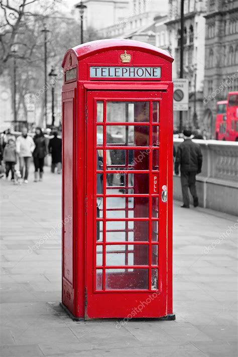 Red Telephone Booth In London — Stock Photo © Swisshippo 3774058