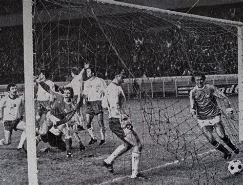 La france condamne très fermement ces agissements. FRANCIA-BULGARIA 3-1 1977-78 qualificazioni mondiali al 38 ...