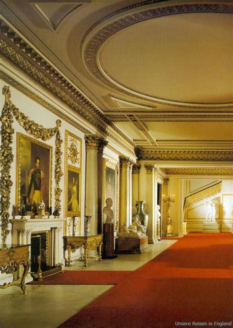Find the perfect buckingham palace interior stock photos and editorial news pictures from getty images. In side Buckingham Palace: THE MARBLE HALL | Buckingham ...