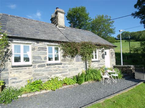 2 Bedroom Cottage in North Wales, Betws -y- Coed - Dog Friendly Holiday