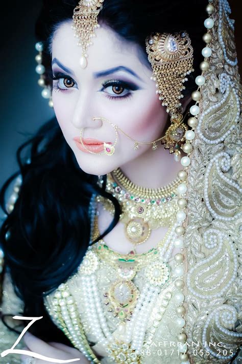 Gorgeous Bride In Bangladeshi Wedding Bridal Eye Makeup Bridal Makeup Looks Indian Bridal