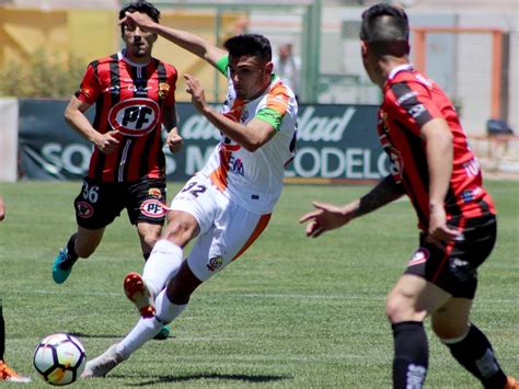 Cobreloa, con el cobresal y un duro desafío en calama. Cobresal golea a Rangers, pero no alcanzó a Cobreloa y ...