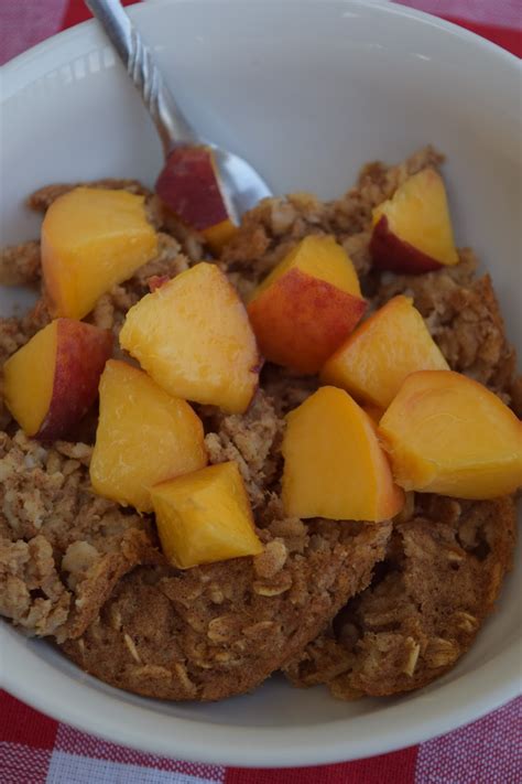 Bring to a low boil, stirring constantly, until thickened, about 3 minutes. Been There Baked That: Low Sugar Baked Oatmeal