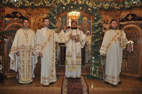 Sau o poți face cadou, dacă îți celebrezi rudele sau constantin și elena. Liturghie Arhierească în Parohia Sfinții Împărați ...