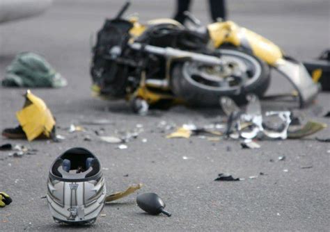 Motogp marco simoncelli e morto terribile incidente in malesia oggi. INCIDENTE MORTALE IN MOTO IN TIROLO, LA VITTIMA E' UN DIPENDENTE DELLE DOGANE DI BOLZANO - Radio ...
