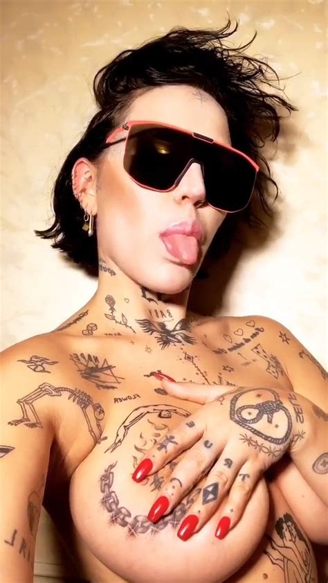 Brooke Candy Topless 5 Pics S Thefappening