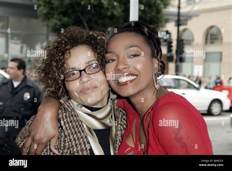 NONA GAYE JANIS POLAR EXPRESS WORLD PREMIERE CHINESE THEATRE HOLLYWOOD LOS ANGELES USA