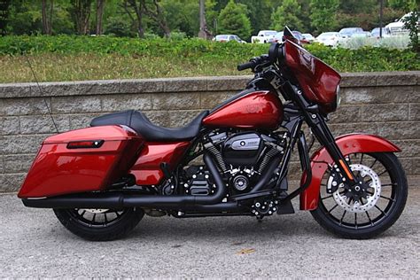 2018 Harley Davidson® Flhxs Street Glide® Special Hc Htrd Red Flk