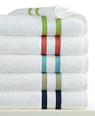 Upgrade to products with unparalleled quality, modern design, and practical comfort. Kassatex Mayfair Stripe Bath Towel Collection & Reviews ...