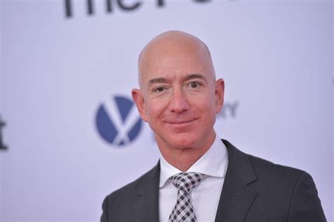 Jeff Bezos Gains 28 Billion After Amazon Gos Debut Reaches Highest