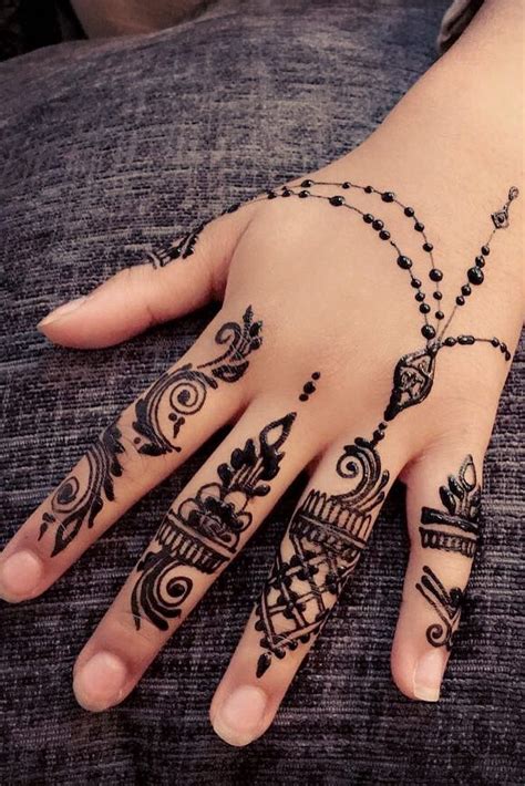 40 Beauty And Stylish Henna Tattoo Designs Ideas For 2019 Page 6 Of