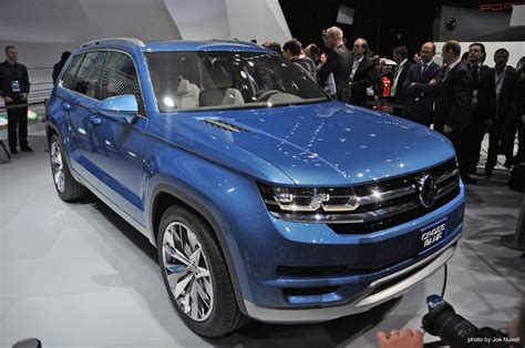 Volkswagens Two Diesel Plug In Hybrid Concepts Detroit Auto Show