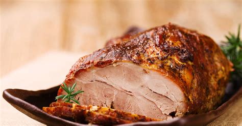 This slow roast pork shoulder cooks for 6 hours, for juicy meat and perfect pork crackling. Boneless Pork Loin Simple Recipes | Deporecipe.co